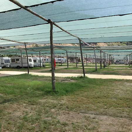 Üdülőpark Villaggio La Scogliera *
