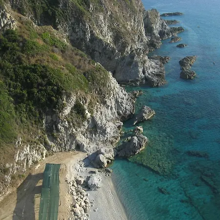 Villaggio La Scogliera Üdülőpark *