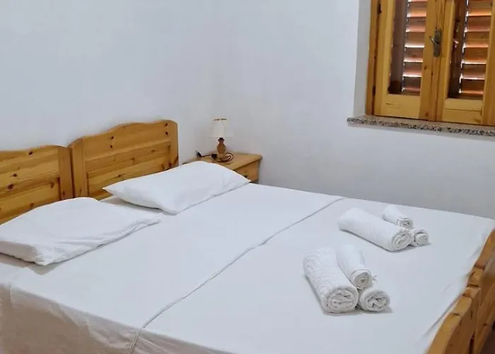 פארק נופש Villaggio La Scogliera ריקאדי