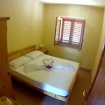 Villaggio La Scogliera 홀리데이파크 *
