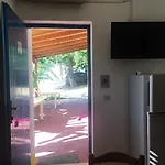 Villaggio La Scogliera 홀리데이파크 *