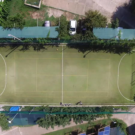 Villaggio La Scogliera פארק נופש *