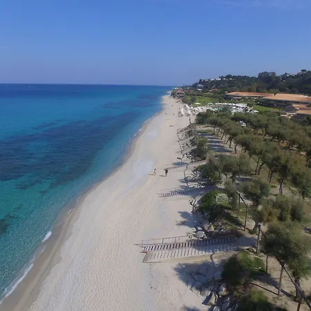 Vakantiepark Villaggio La Scogliera *