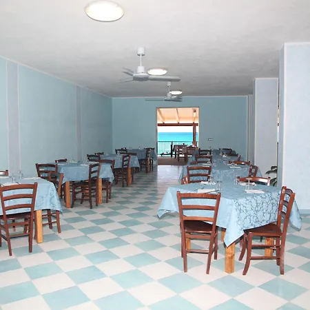 假日公园 Villaggio La Scogliera 里卡迪
